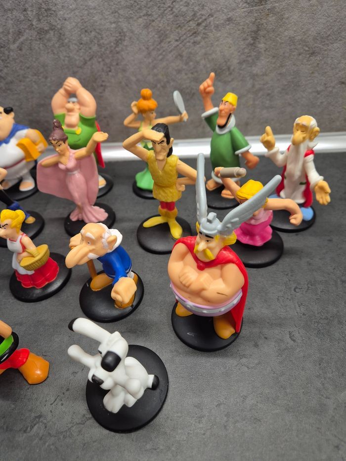 Lot figurine Astérix et Obelix Neuf - photo numéro 4