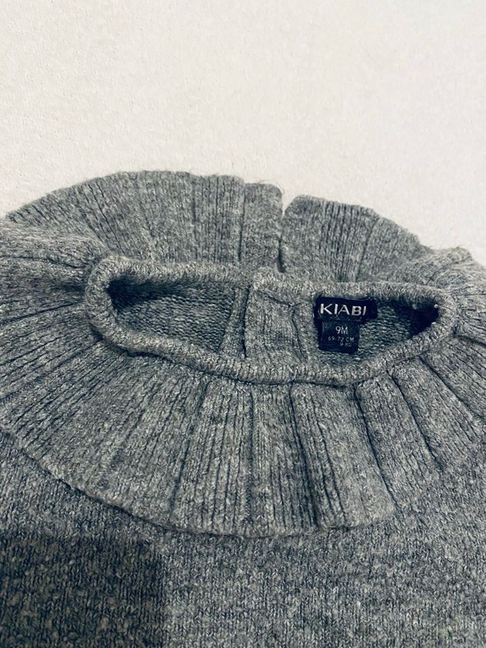 Pull en laine gris à col – Hiver KIABI • taille 9 mois  • Très bon état - photo numéro 2