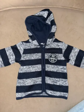 Gilet à capuche