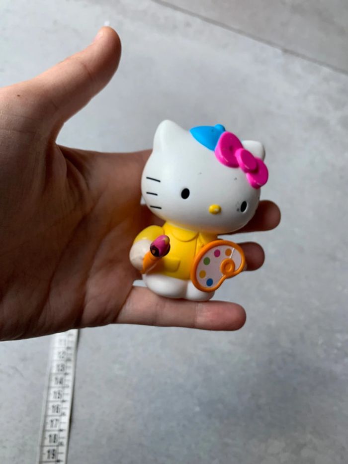 Figurine peintre hello kitty sanrio bras qui bougent - photo numéro 5