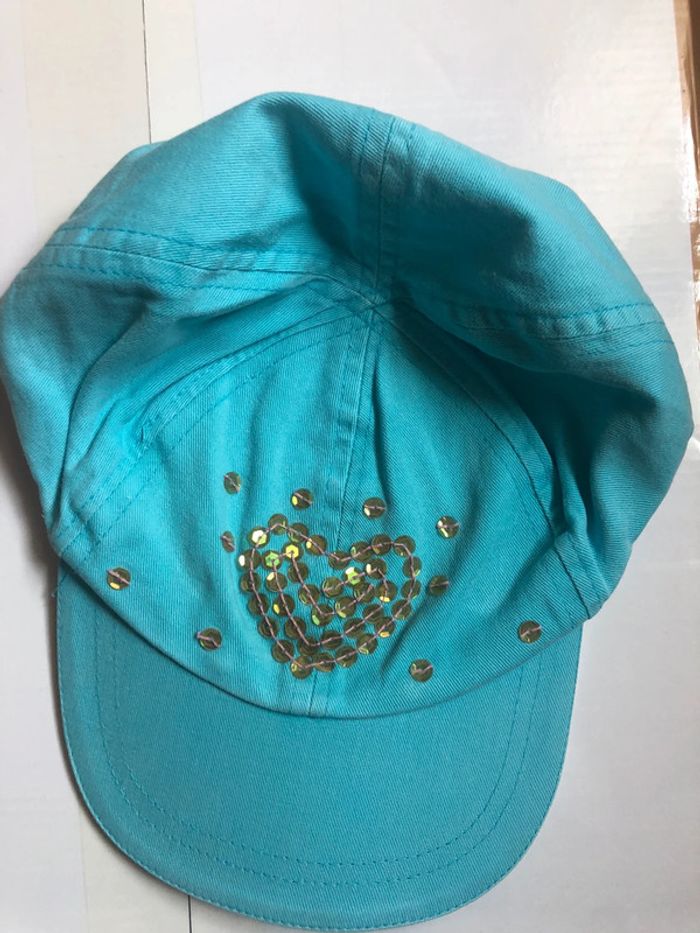 Casquette motif cœur