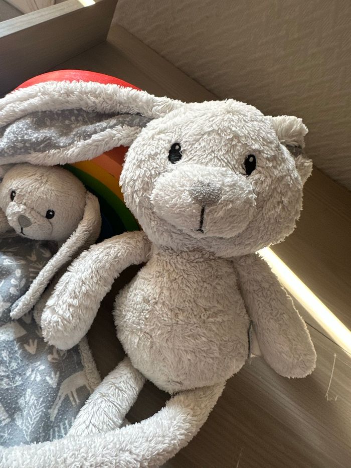 Lot doudous Lapin blanc bleu plat Little Dutch - photo numéro 4