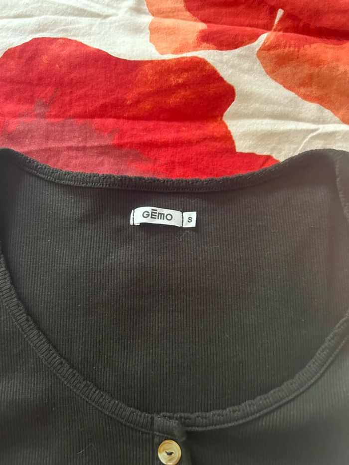 TEE shirt court noir gemo taille 36/S - photo numéro 2