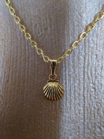 Pendentif coquille St Jacques de Compostelle