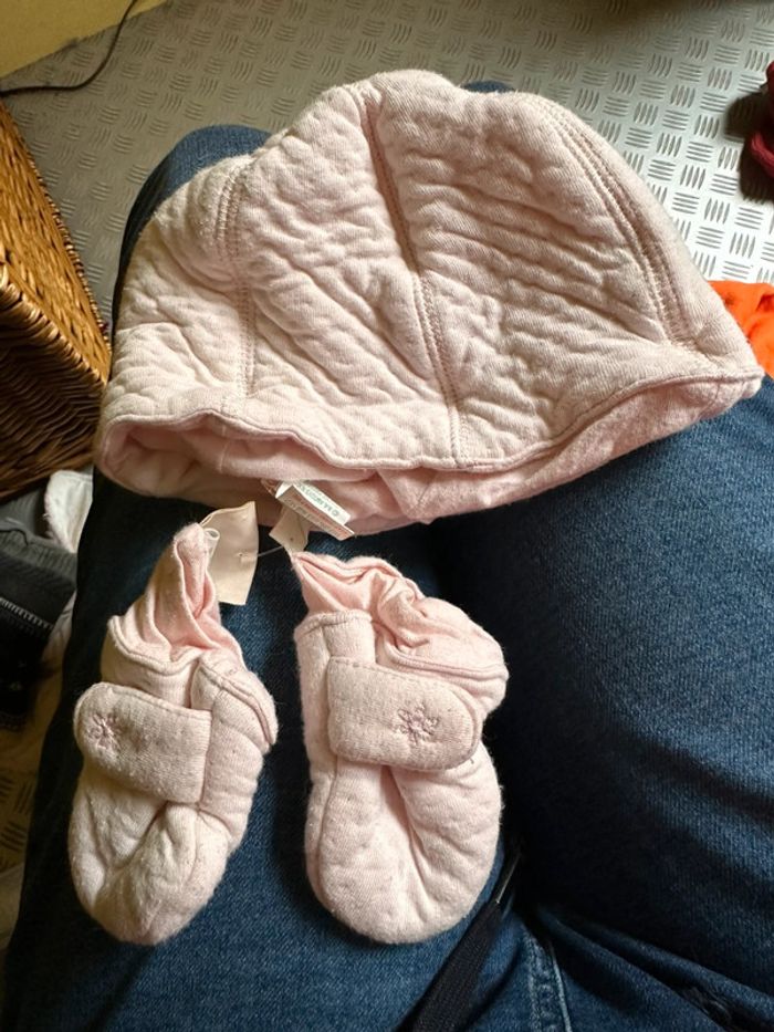 Bonnet et moufles Noukies bébé