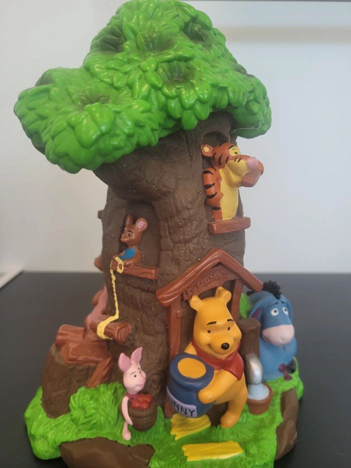 Vends tirelire travail de winny l ourson bullyland peinte à la main 21 cm - photo numéro 2