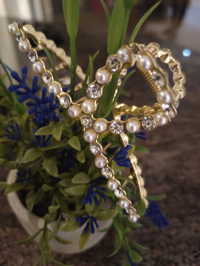 Pince à cheveux neuf - photo numéro 4