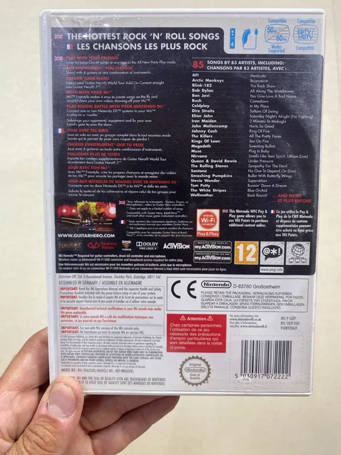 🎸 Jeu Wii - Guitar Hero 5 (complet, version française intégrale) - photo numéro 2