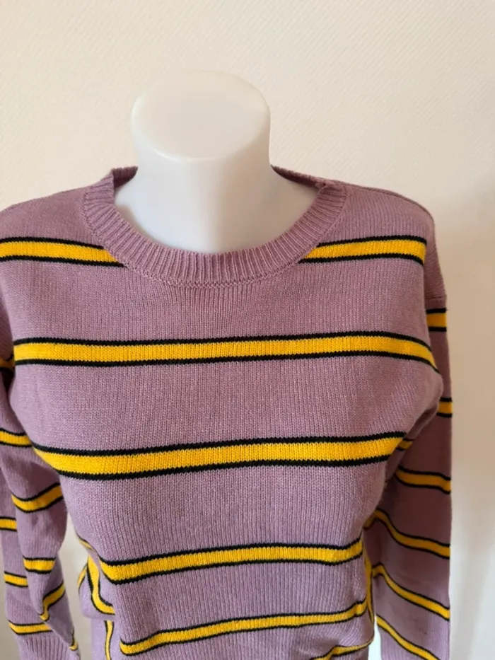 Pull en très bon état Shein rose et jaune taille S - photo numéro 3