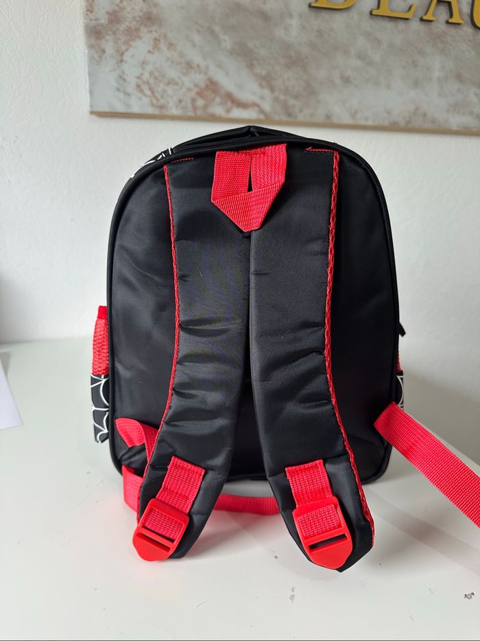 Sac à dos maternelle Spiderman - photo numéro 3