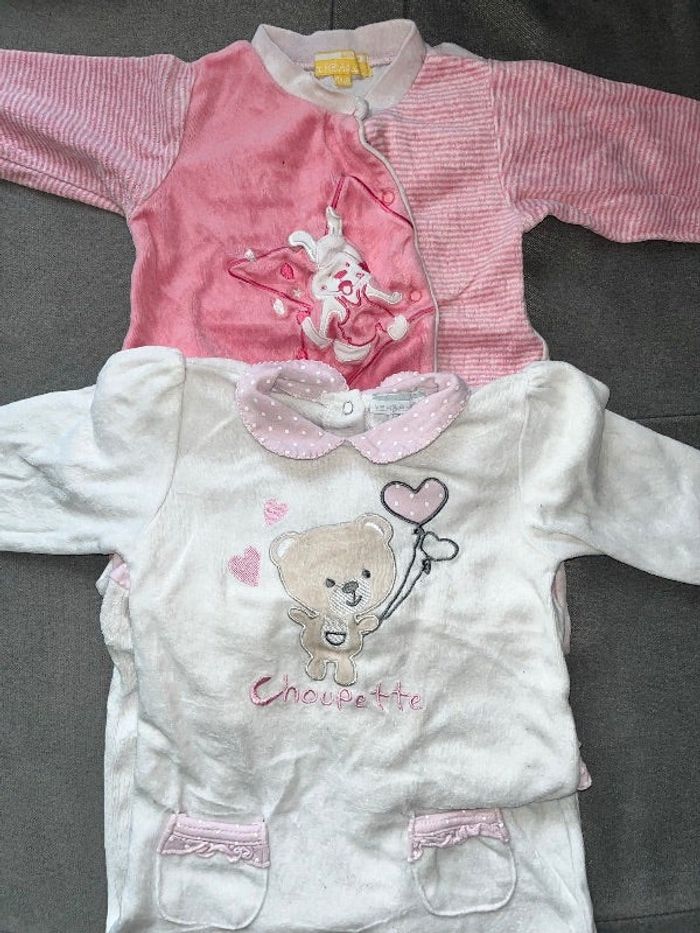 2 pyjamas velours 12 mois