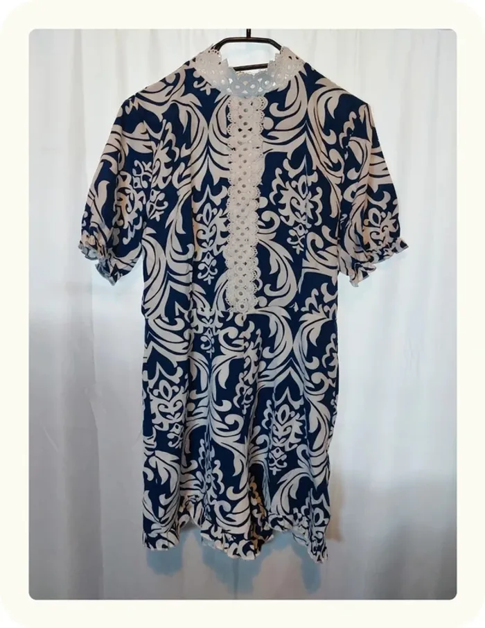 Combishort a motifs avec dentelle