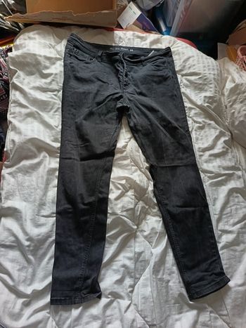 Jean noir taille 52
