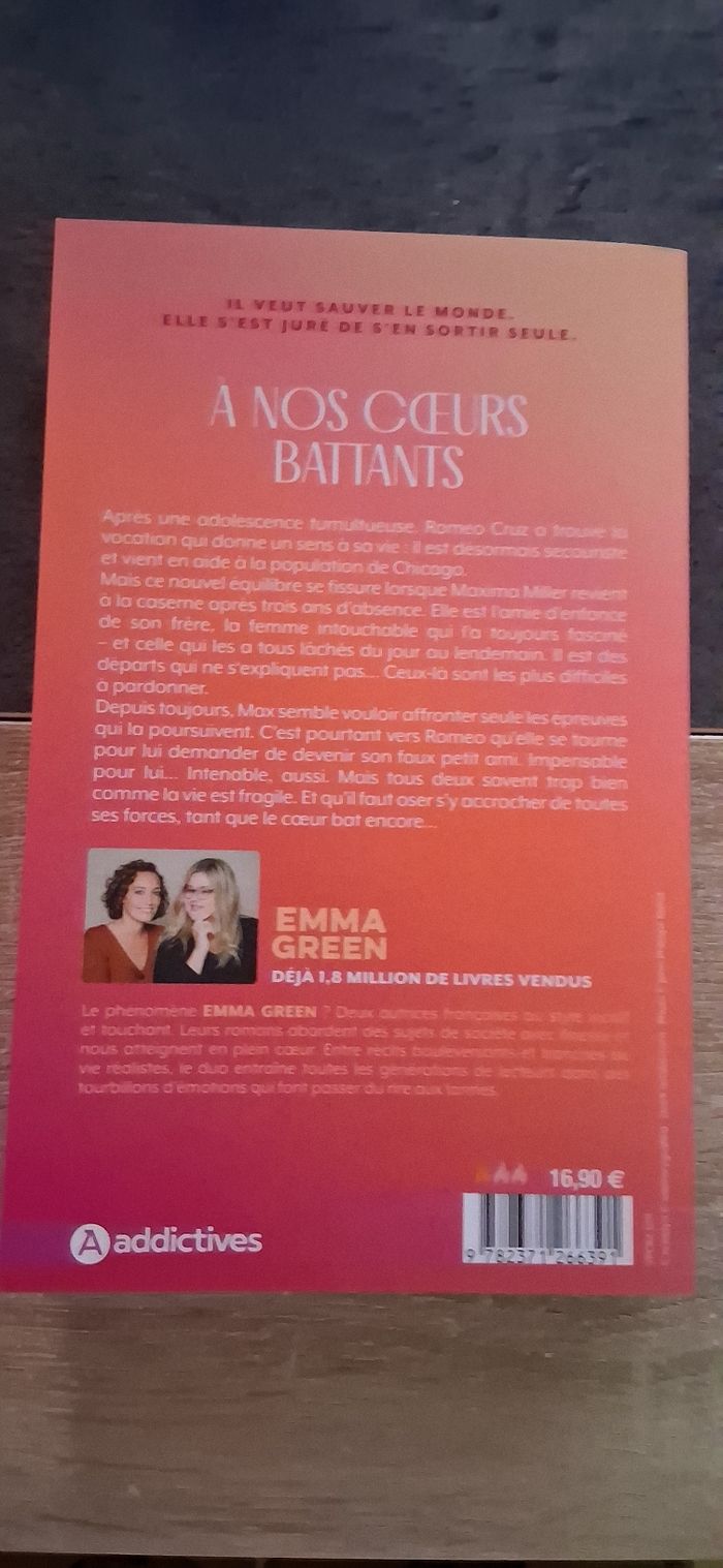 Livre [ À  nos coeurs battants ] - photo numéro 2