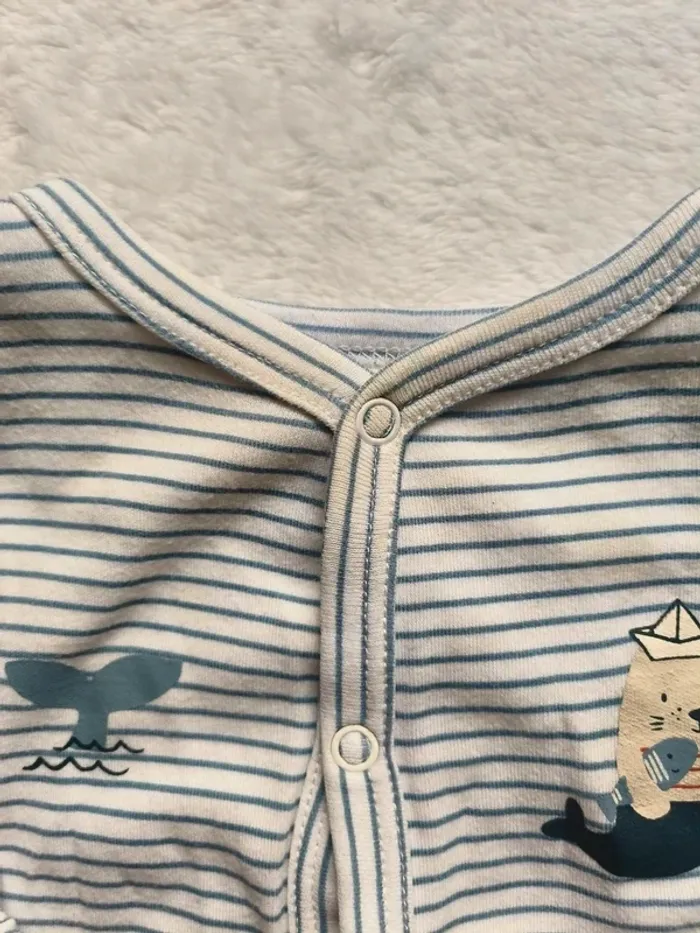 Lot 2 pyjamas une pièce - photo numéro 3