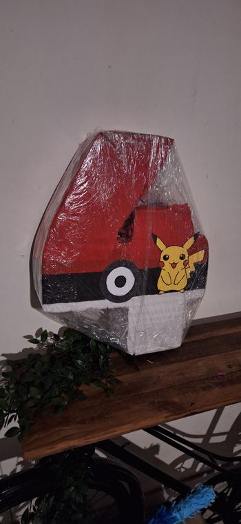 Pinata anniversaire pokemon 4 ans