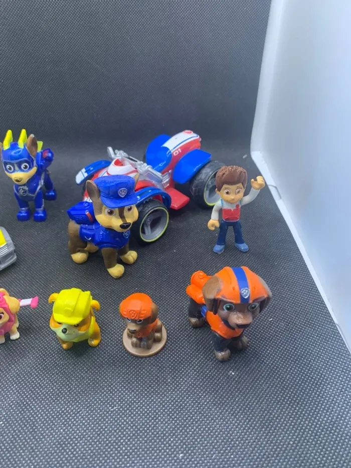 Lot figurines paw patrol - photo numéro 2