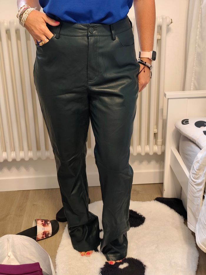 Pantalon cache cache 38 simili cuir vert foncé