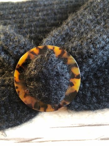 Bandeau noir en laine avec fantaisie