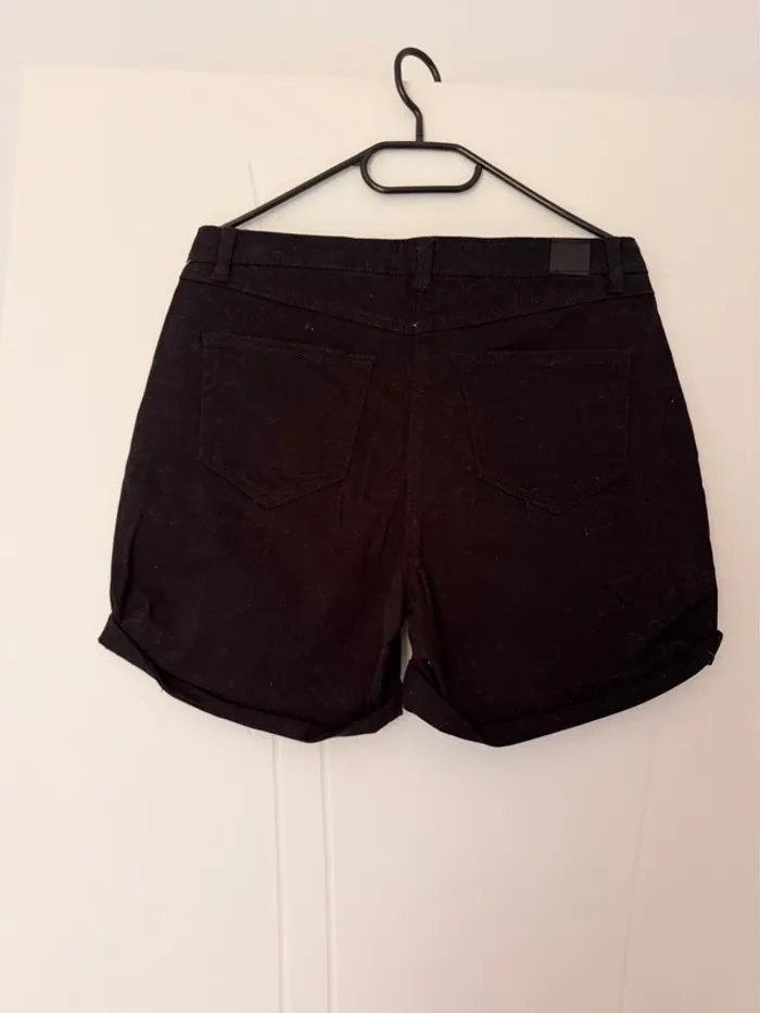Short noir taille haute léger - photo numéro 2