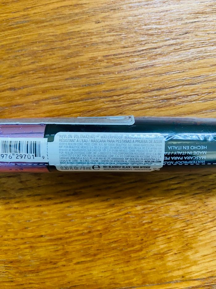 Mascara Volumazing Waterproof Revlon - photo numéro 2