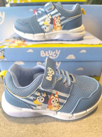 Basket lumineuse bluey taille 29