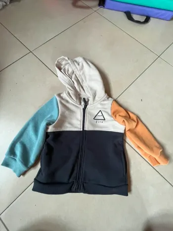 Gilet taille 18 mois 81 cm