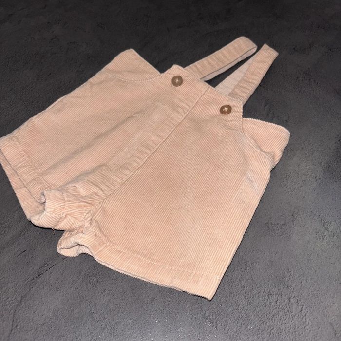 Salopette beige Kiabi / 1 mois / Très bon état - photo numéro 2