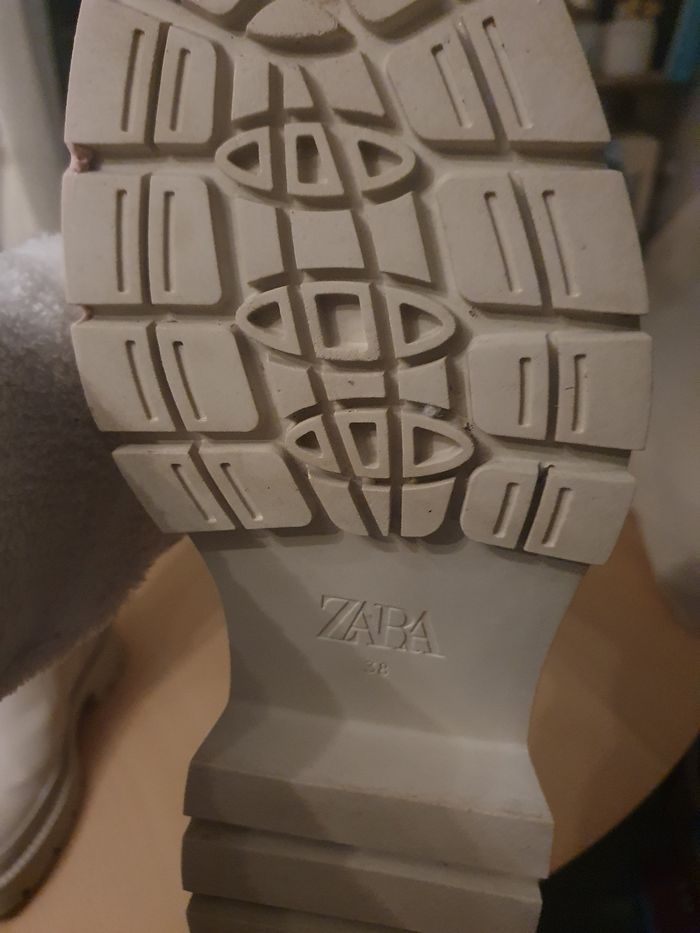 Bottes Zara taille 38 - photo numéro 4