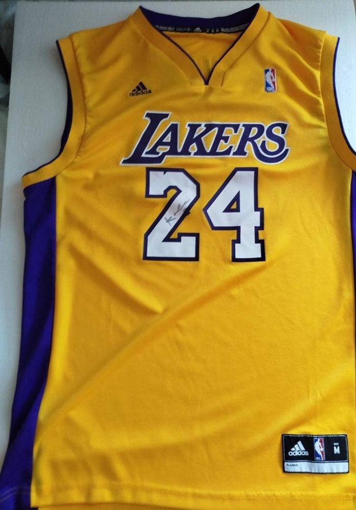 Maillot signé par Kobe Bryant Los Angeles Lakers - photo numéro 3