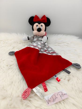 Doudou mouchoir Minnie Rouge Gris Nuages