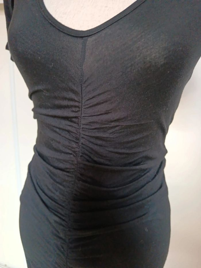 Robe moulante S Prettylittlething - photo numéro 2