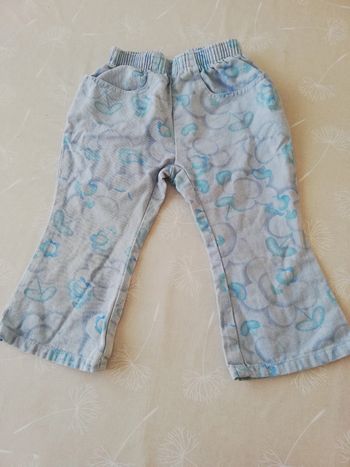 Pantalon à fleurs bleues tout simplement 2 ans