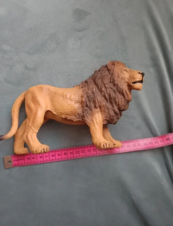 Figurine Schleich lion grand modèle 25 cm - photo numéro 2