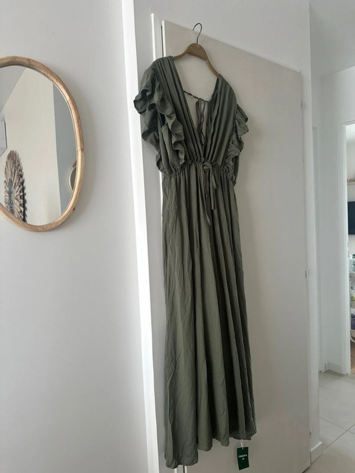 Robe longue Halara vert kaki – Taille S – Neuve avec étiquette