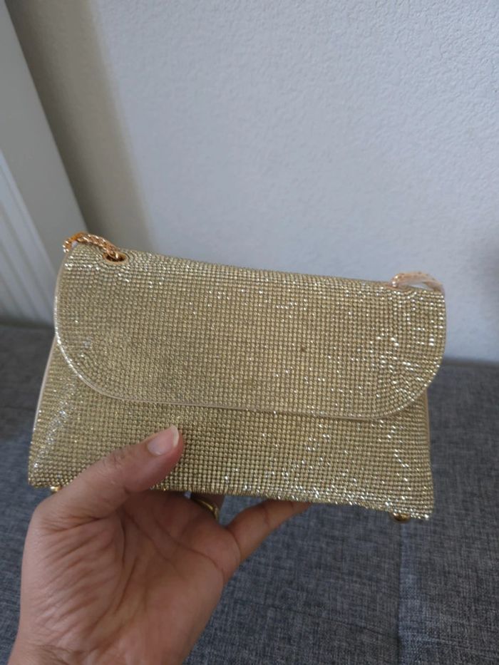 Magnifique sac soirée doré neuf avec étiquette 🏷 - photo numéro 3