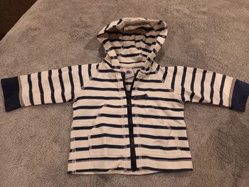 Gilet zippé à capuche 3mois