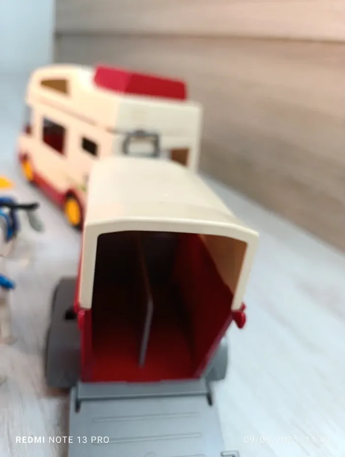 Van et remorque aménagé playmobil - photo numéro 3