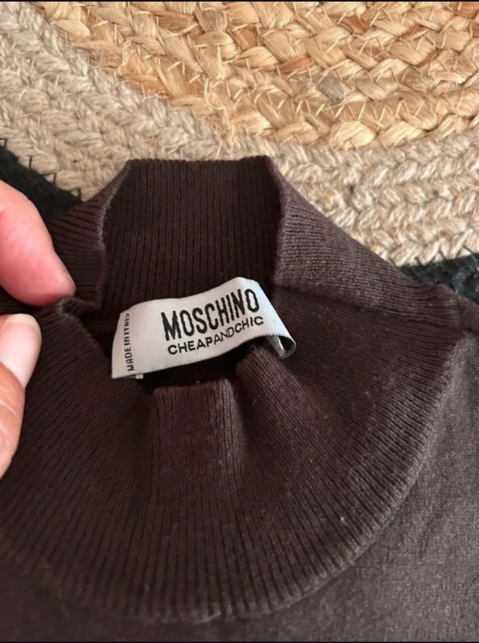Pull moschino taille 42 - photo numéro 3