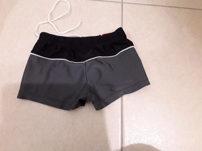 Short de bain 2 ans - photo numéro 2