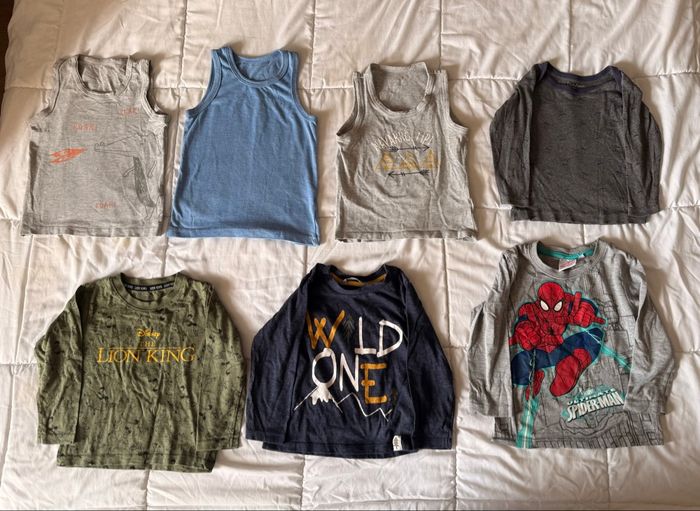 Lot de vêtements 2 à 3 ans (possibilité d’acheter à l’unité)