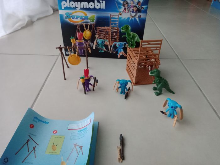 Playmobil Super 4 Tribu d'Alien avec tyrannosaure - photo numéro 4