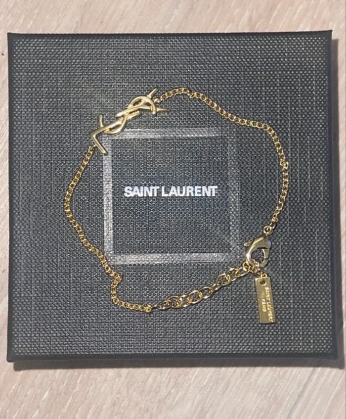 Bracelet Saint Laurent cassandre - photo numéro 3