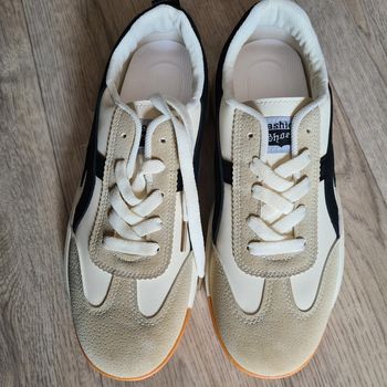 Chaussures de sport neuves 41
