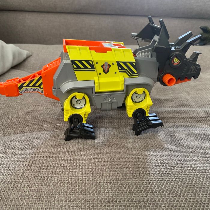 Playmobile dinosaure