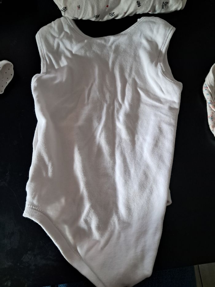 Lot de 3 bodies 18 mois bretelles et mc - petit bateau - photo numéro 7