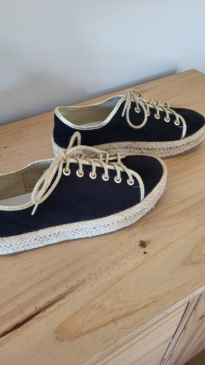 Chaussures taille 37 - photo numéro 2