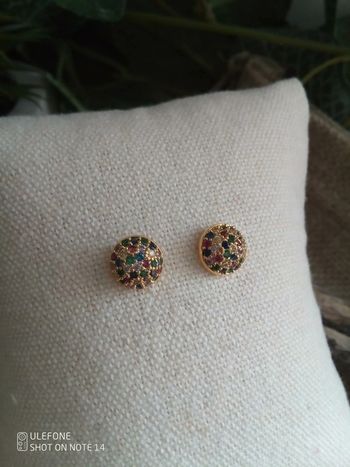 Boucles d'oreilles zircons colorés