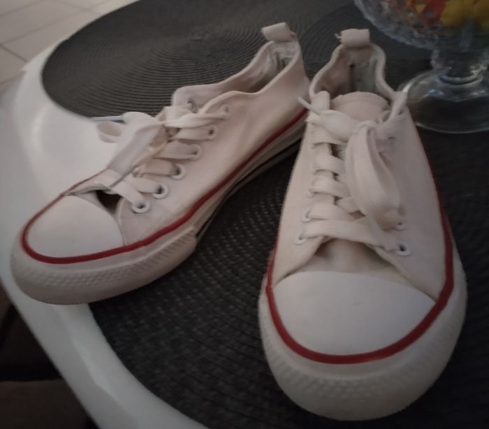 Baskets blanches pointure 36 - photo numéro 4