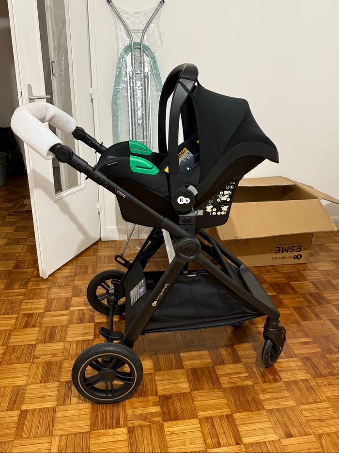 Poussette 3 en 1 Combinée Kinderkraft ESME